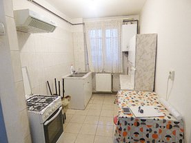 Apartament de vânzare 2 camere, în Braşov, zona Vlahuţă