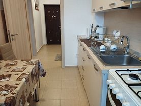 Apartament de închiriat 2 camere, în Sânpetru