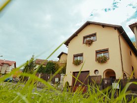 Casa de închiriat 5 camere, în Braşov, zona Central