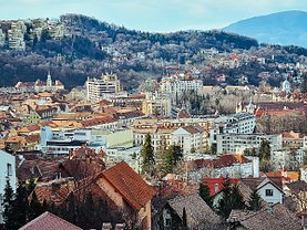 Casa de vânzare 9 camere, în Brasov, zona Central