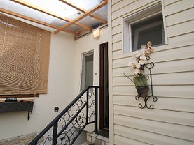 Casa de vânzare 3 camere, în Braşov, zona Centrul Civic
