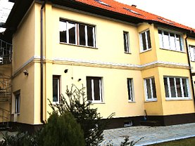 Casa de închiriat 3 camere, în Braşov, zona Central