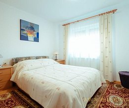 Casa de închiriat 5 camere, în Braşov, zona Central