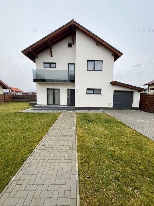 Casa de vanzare
