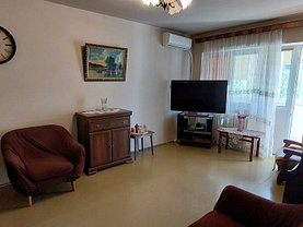 Apartament de vânzare 3 camere, în Bucureşti, zona Colentina