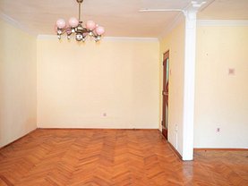 Apartament de vânzare 4 camere în Ramnicu Valcea, Parc Zavoi
