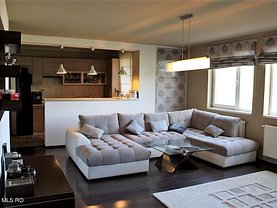 Apartament de vânzare 3 camere, în Bistriţa, zona Independenţei