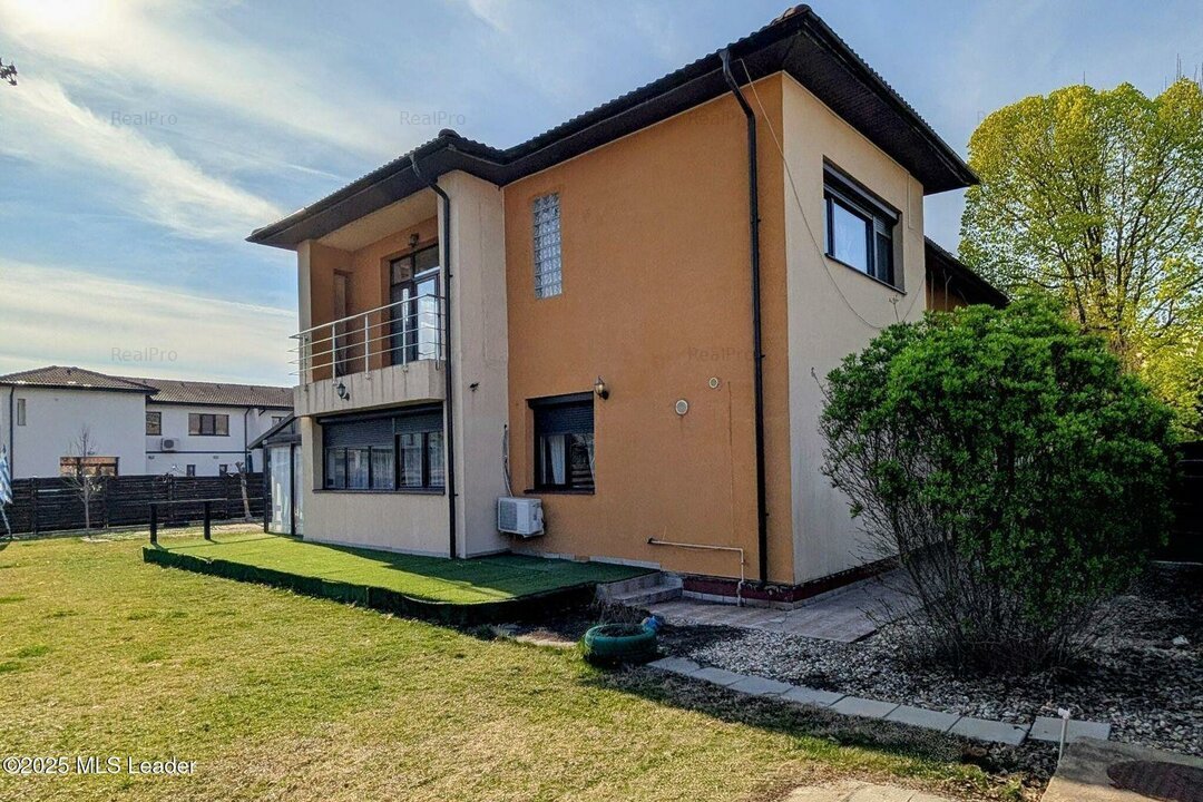 Complex Austriac Cernica, Vila P+1 202 mp, lot privat 620 mp, mobilata!