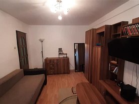 Apartament de închiriat 3 camere, în Braşov, zona Astra