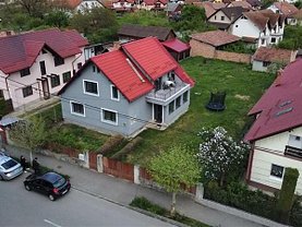 Casa de vânzare 4 camere, în Râşnov, zona Central