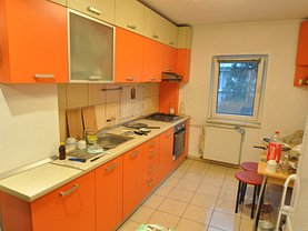 Apartament de vânzare 3 camere, în Timisoara, zona Dambovita