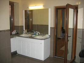 Casa de vânzare 6 camere, în Timisoara, zona Lunei