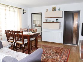 Apartament de vânzare sau de închiriat 3 camere în Busteni, Central