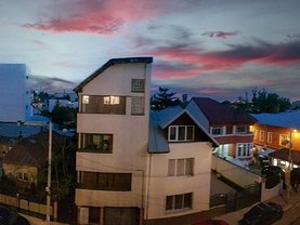 Apartament de vânzare 2 camere, în Bucureşti, zona Regie