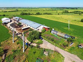 Vânzare microferma Fuctionala la 25km