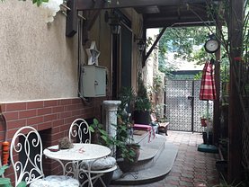 Apartament de închiriat 5 camere, în Bucuresti, zona Stirbei Voda
