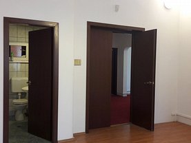 Apartament de vânzare sau de închiriat 3 camere, în Bucureşti, zona Cotroceni