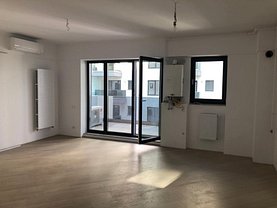Apartament de vanzare 4 camere, în Bucuresti, zona Vacaresti