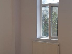 Casa de vânzare 4 camere, în Bucureşti, zona Parcul Carol