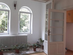 Casa de închiriat 4 camere, în Bucuresti, zona Cotroceni