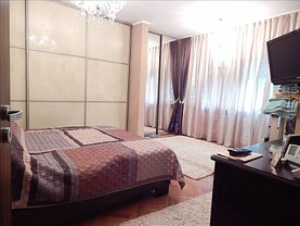 Apartament de vanzare 5 camere, în Timisoara, zona Complex Studentesc