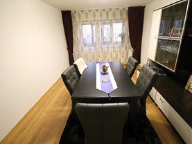 Apartament de închiriat 4 camere, în Bacau, zona Stefan cel Mare