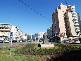 Apartament de vânzare 3 camere, în Bacau, zona Ultracentral