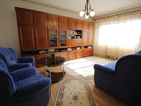 Apartament de vânzare 4 camere, în Bacău, zona Bistriţa Lac