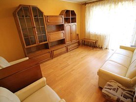 Apartament de vânzare 4 camere, în Bacău, zona Orizont