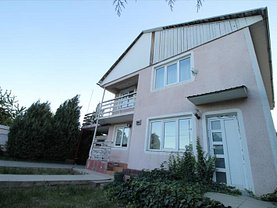 Casa de închiriat 4 camere, în Bacău, zona Şerbăneşti