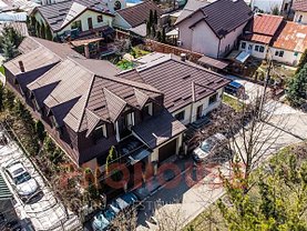 Casa de vânzare 10 camere, în Bacău, zona Ultracentral