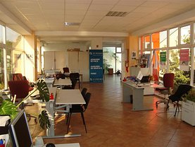 Vânzare spaţiu comercial