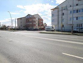 Vânzare spaţiu comercial
