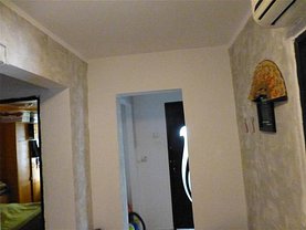 Apartament de vânzare 3 camere în Bacau, Central