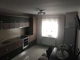 Apartament de vânzare 2 camere, în Bistriţa, zona Central