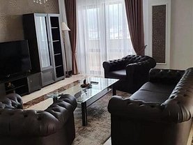 Apartament de vânzare 4 camere, în Bistriţa, zona Central