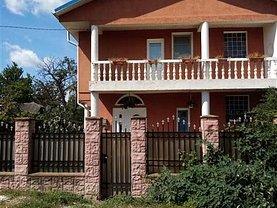 Casa de vânzare 5 camere, în Bacău, zona Central