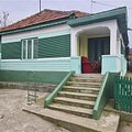 Casa de vânzare 4 camere, în Bacău, zona Central