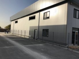 Vânzare spaţiu industrial
