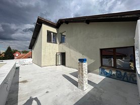 Penthouse de vânzare 4 camere, în Bucuresti, zona Eroii Revolutiei