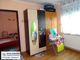 Apartament de vânzare 3 camere, în Galati, zona Micro 19