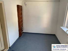 Casa de vânzare 2 camere, în Galaţi, zona Micro 17