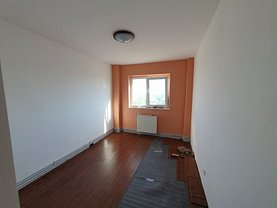 Apartament de vânzare 4 camere, în Brasov, zona Craiter