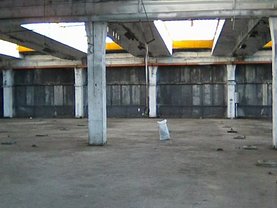 Vânzare spaţiu industrial