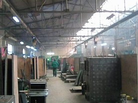 Vânzare spaţiu industrial