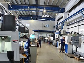 Vânzare spaţiu industrial