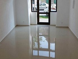 Închiriere spaţiu comercial