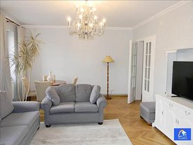 Apartament de vânzare 4 camere, în Braşov, zona Central