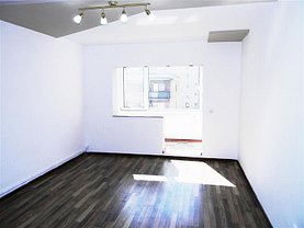 Apartament de vânzare 2 camere, în Braşov, zona Judeţean