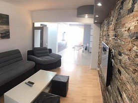 Apartament de închiriat 3 camere, în Braşov, zona Central
